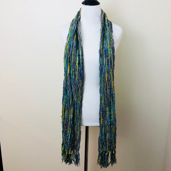 Multi-colored scarf - Picture 1 of 4